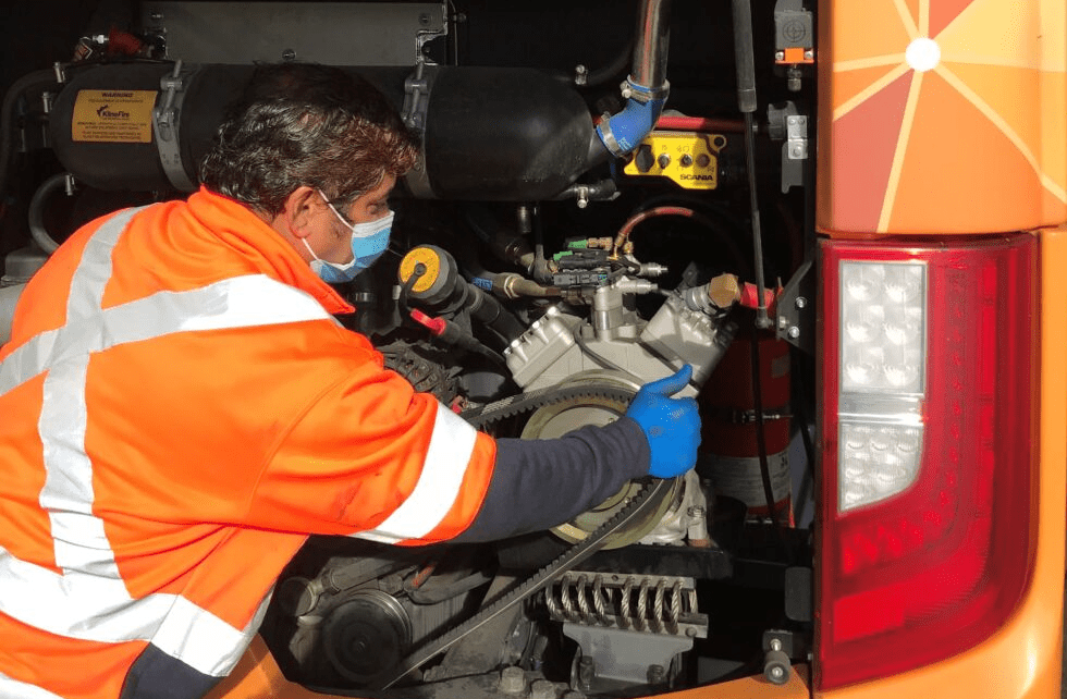 couch-air-bus-summer-service